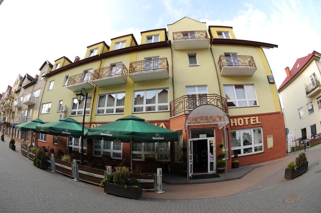 Secession Hotel Leczna Buitenkant foto