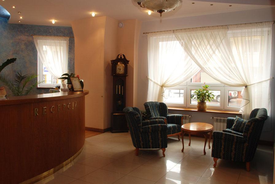 Secession Hotel Leczna Buitenkant foto